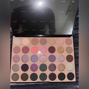 35 color eyeshadow palette